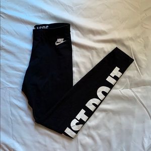 Nike leggings